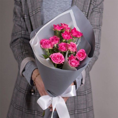 Купить на заказ Букет из 3 кустовых роз с доставкой в Алматы